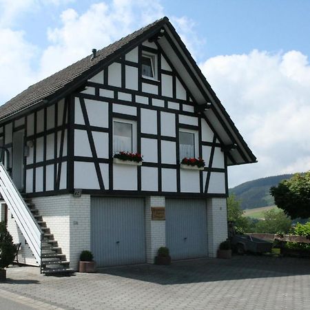 Ferienhaus Zur Ennest Schmallenberg Buitenkant foto