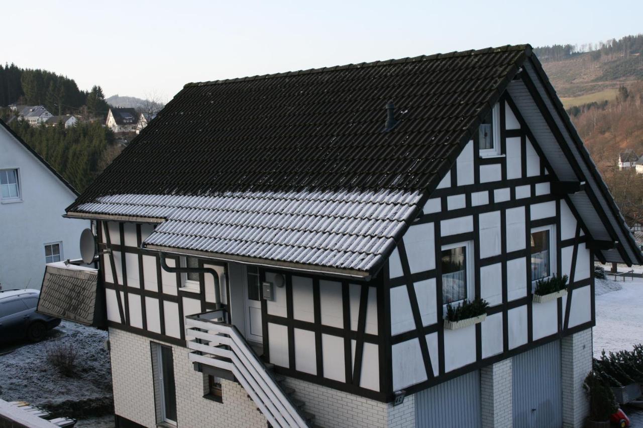 Ferienhaus Zur Ennest Schmallenberg Buitenkant foto